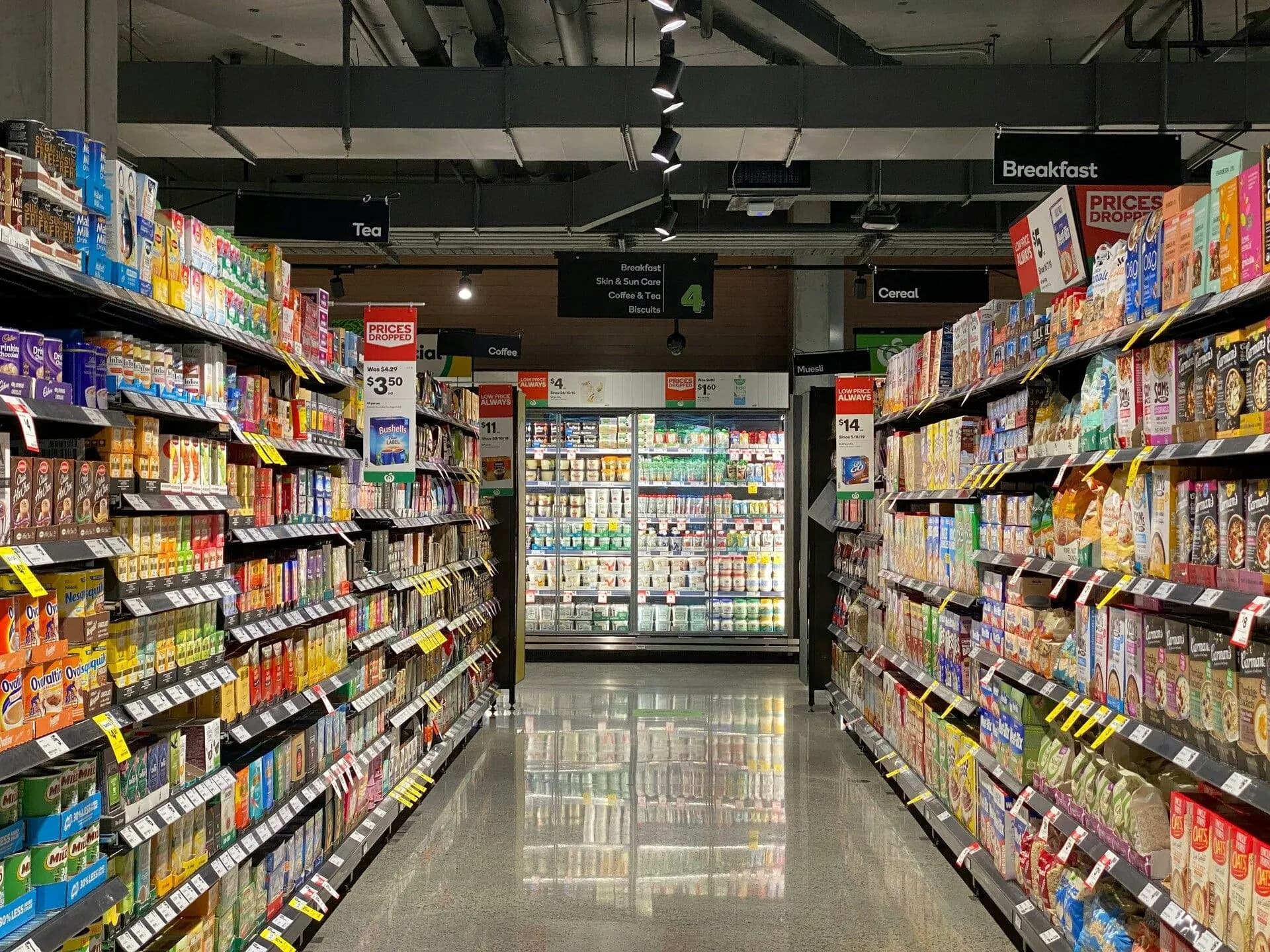Detailhandel, hoteller og restauranter